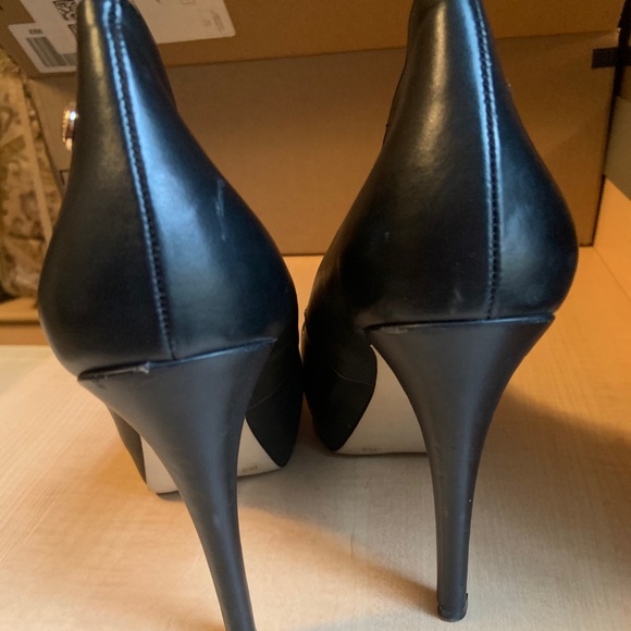 BCBGeneration platform pumps - Picture 5 of 10